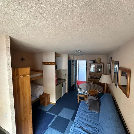 Cd-1304 - Inout - 5 Beds Flat *