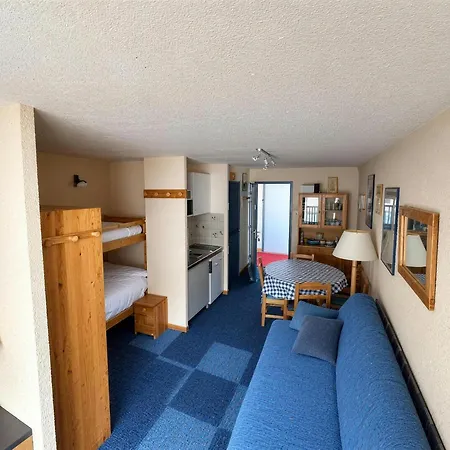 Cd-1304 - Inout - 5 Beds Flat *