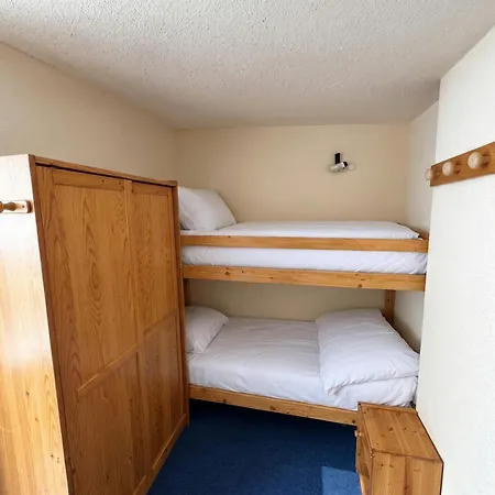 Cd-1304 - Inout - 5 Beds Flat Apartment *